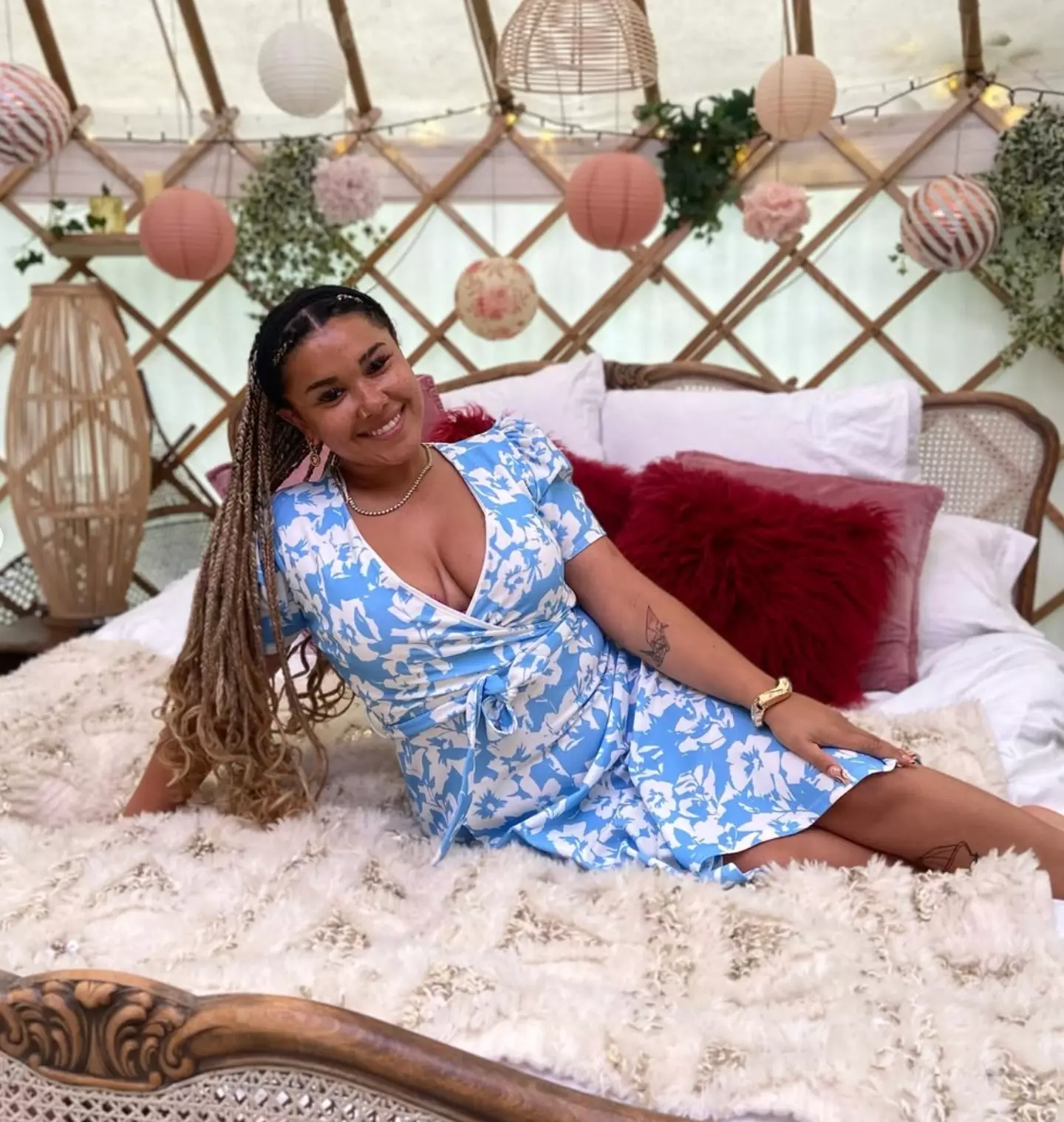 She explained that although most viewers have had a 'positive' reaction to her antics on Open House, 'there are always some who say nasty things' (Instagram/@thegraceflorence)