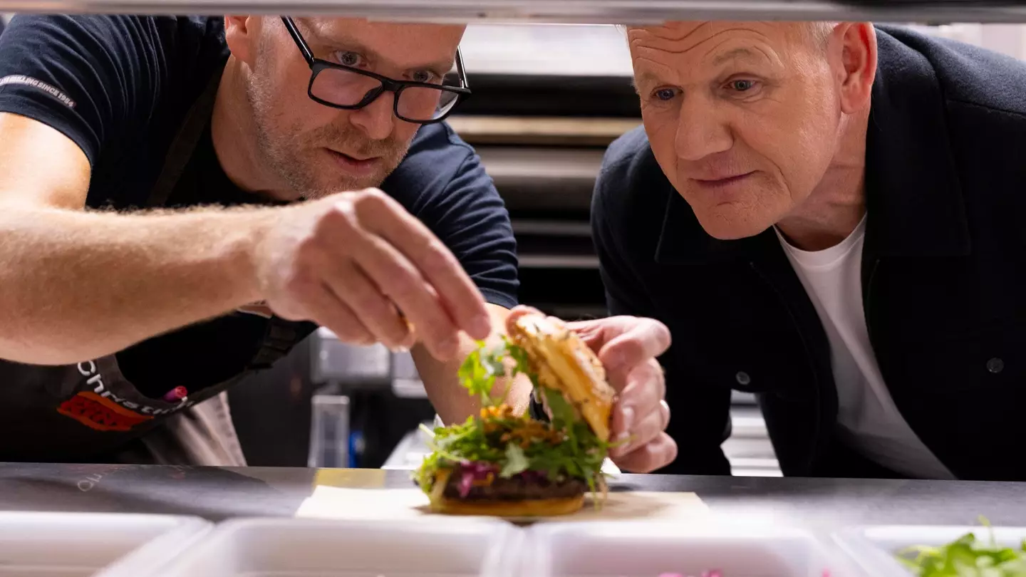 Gordon Ramsay explains 'red flags' to look for when ordering a burger
