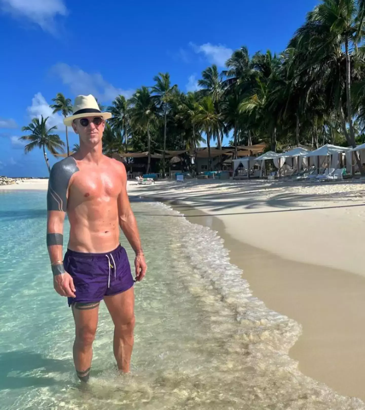 Hart has shown off his tattoos before. (Instagram/@joehartofficial)