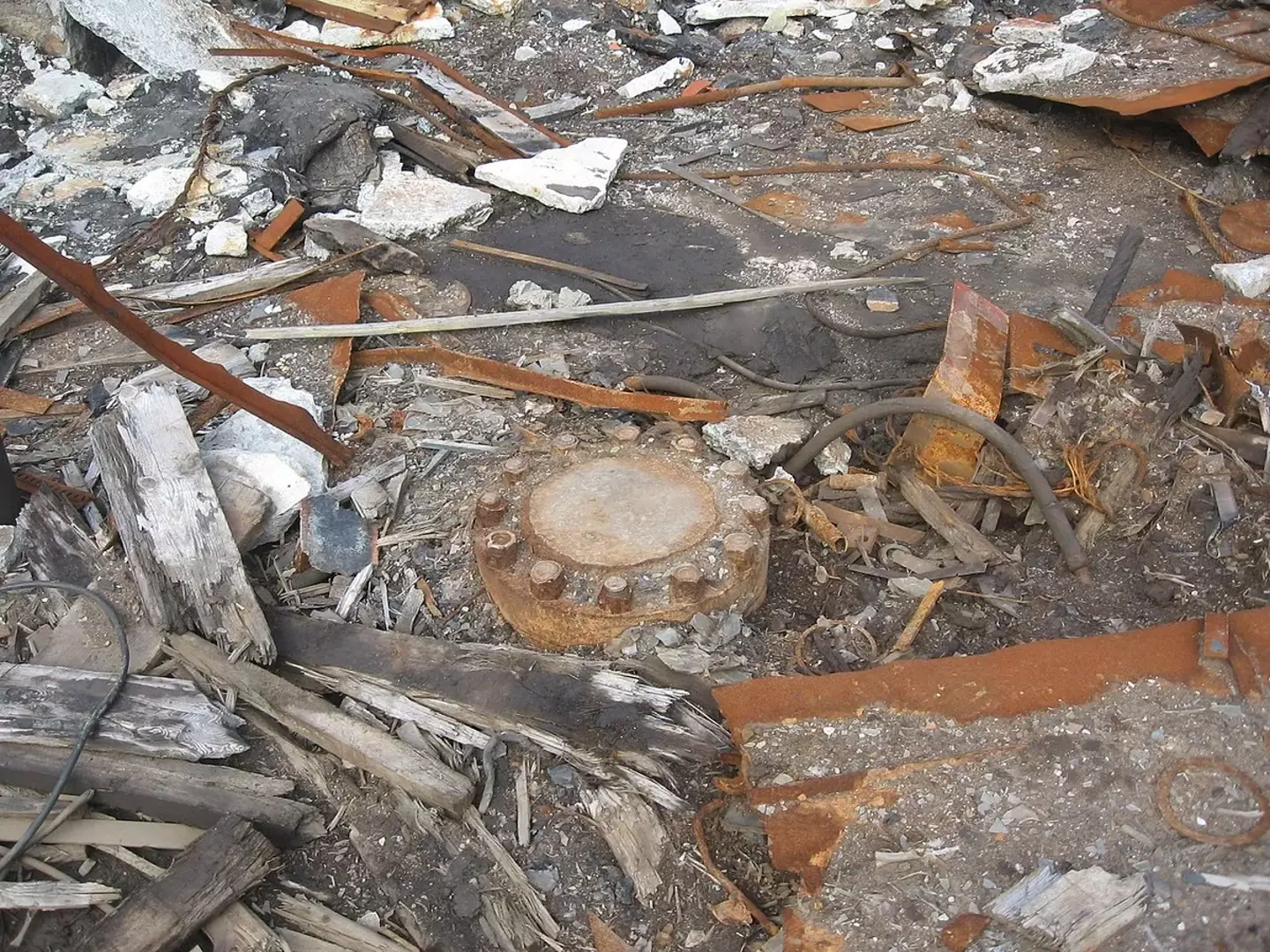 That's it. That's the hole. (Rakot13/Wikimedia Commons / CC BY-SA 3.0)