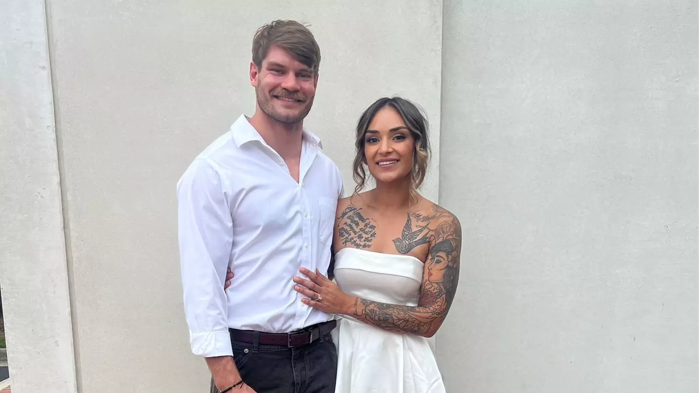 Woman devastated as husband takes own life day after 'perfect' honeymoon and sends her flowers after death