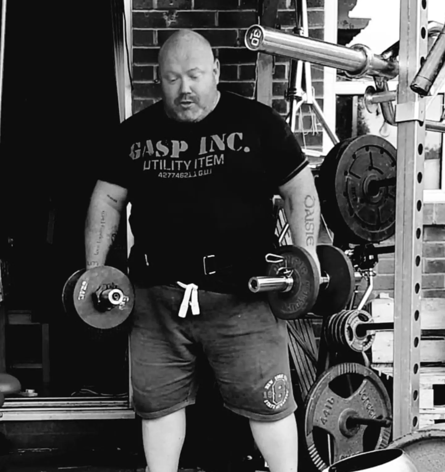 Photos and videos on his social media showed Murphy lifting weights. (Facebook)