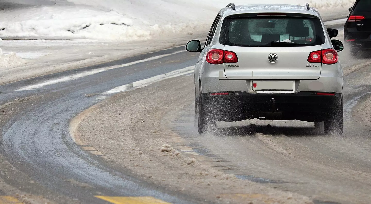 Both Scotland and England could expect some snow in the coming days.