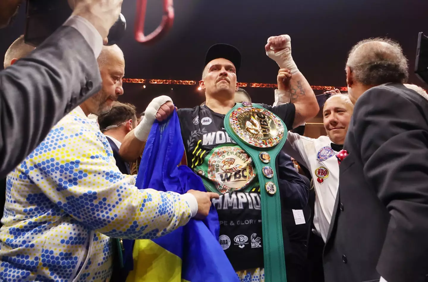 Both fighters are expected to receive a hefty pay out. (Richard Pelham/Getty Images)