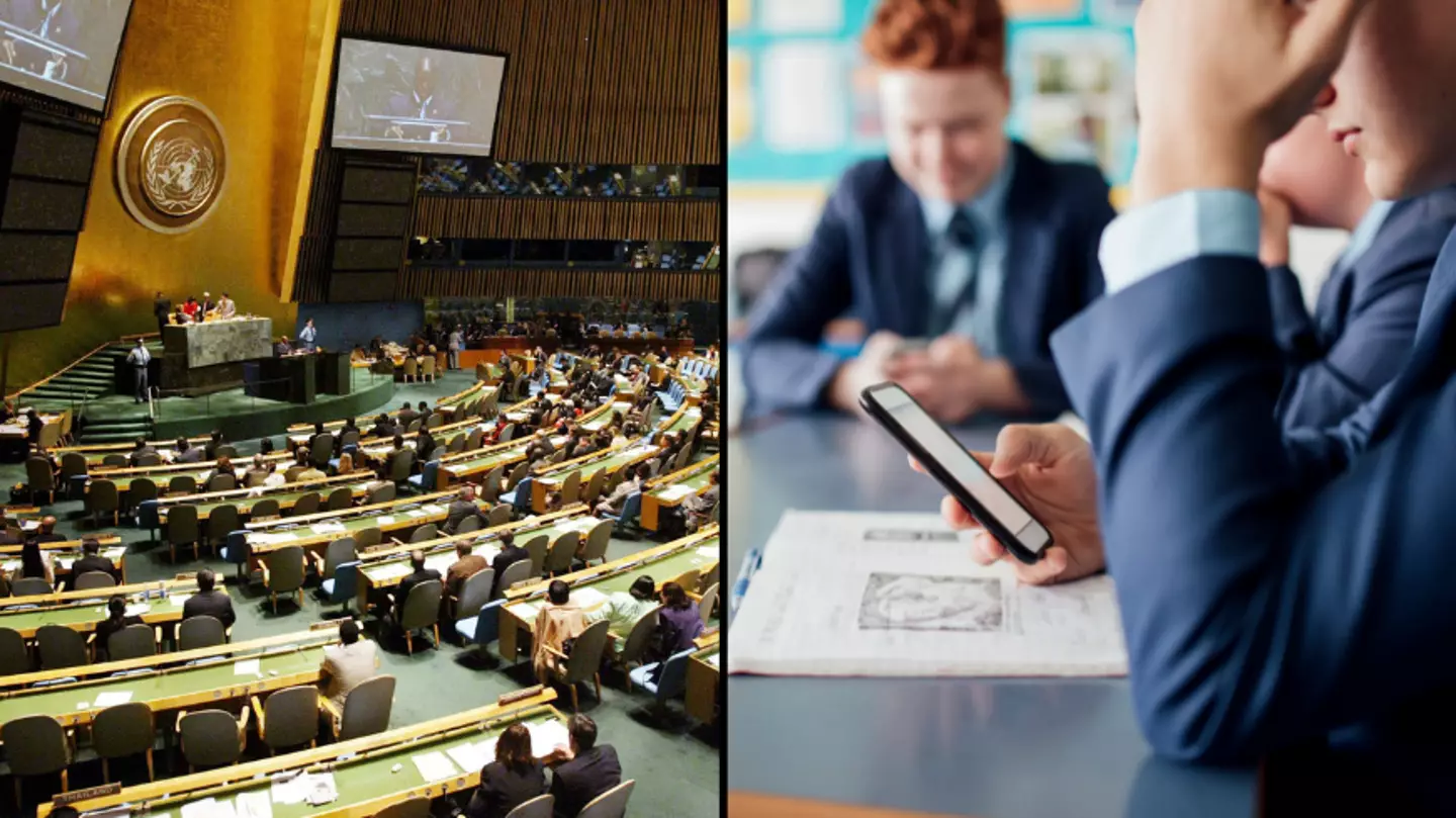 The United Nations is calling for a global ban on students having mobile phones in schools