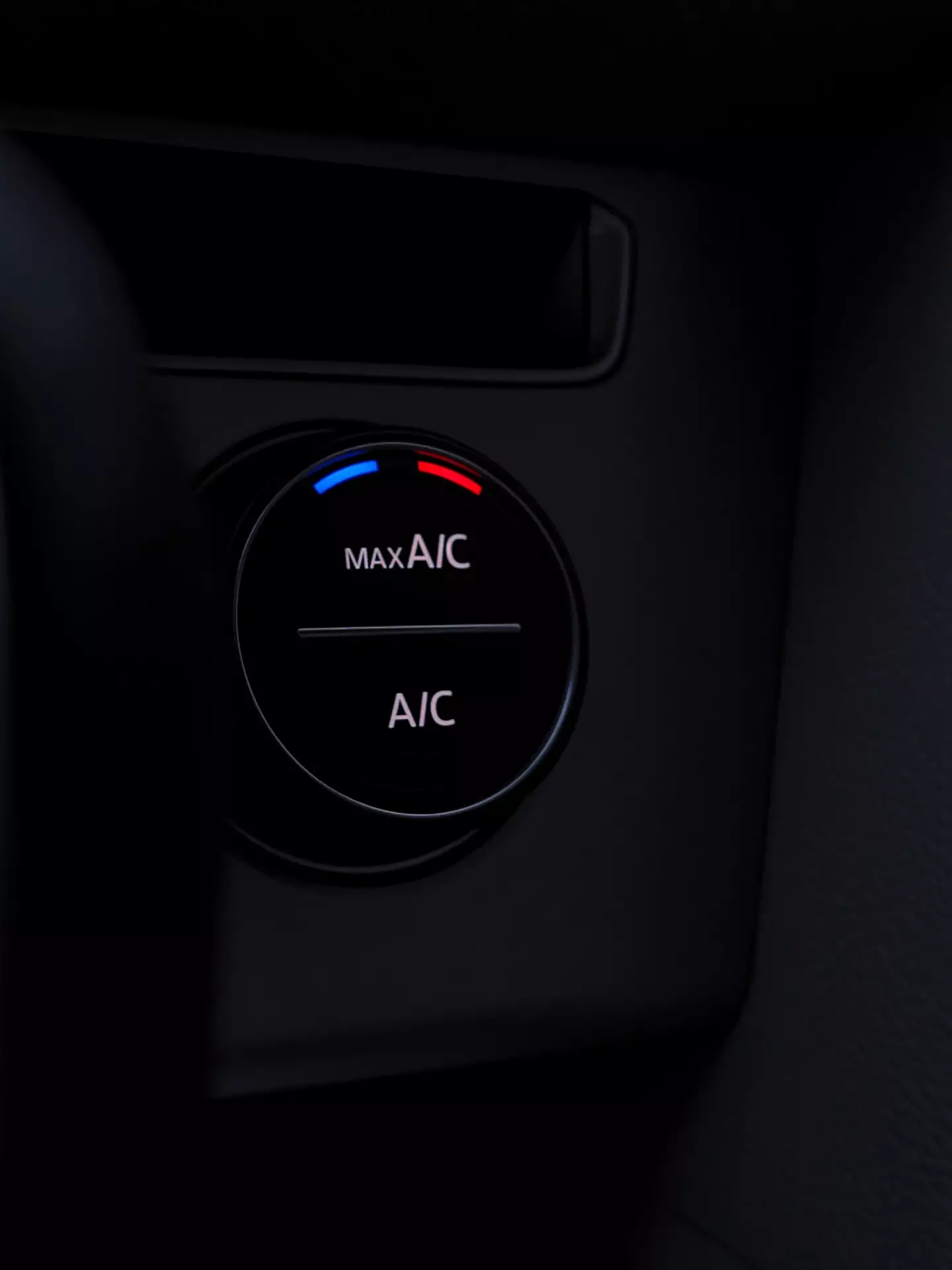Drivers are only now just realising they don’t know how to use the outside and inside circulation button properly on cars.