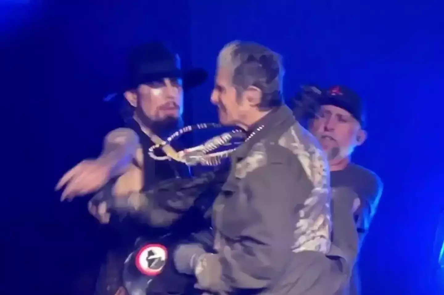 The bandmates had a bust-up on and back stage (YouTube/WatchThisOne)