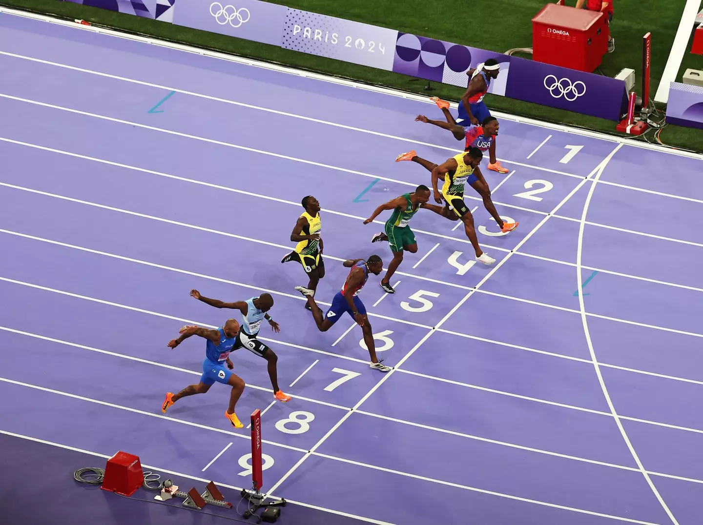 It was hard to tell who had got their torso over the line first - and even the athletes didn't know (Michael Reaves/Getty Images)