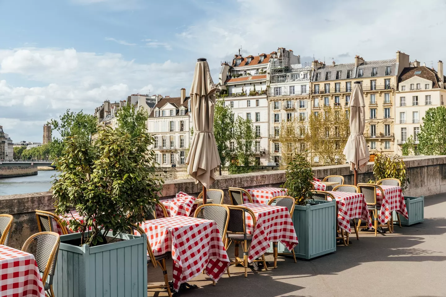Most of us want to sample authentic cuisine when abroad. (Getty Stock Photo)