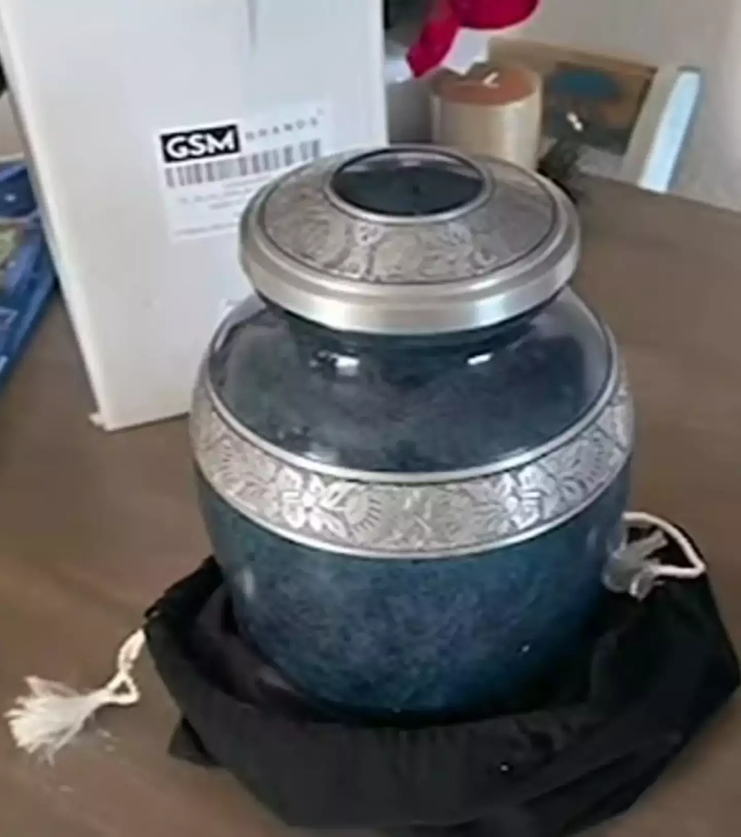 His family received an urn of what they thought were his ashes.
