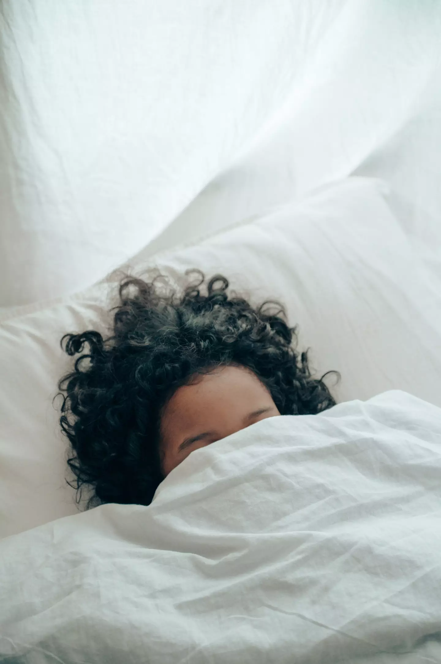 How you sleep could be an indicator of whether you have Neanderthal DNA.