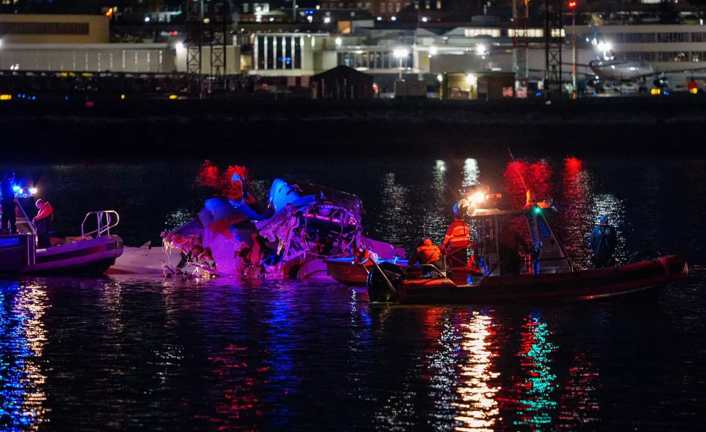 Dozens are feared dead after the horror crash last night in Washington D.C (Andrew Harnik/Getty Images)