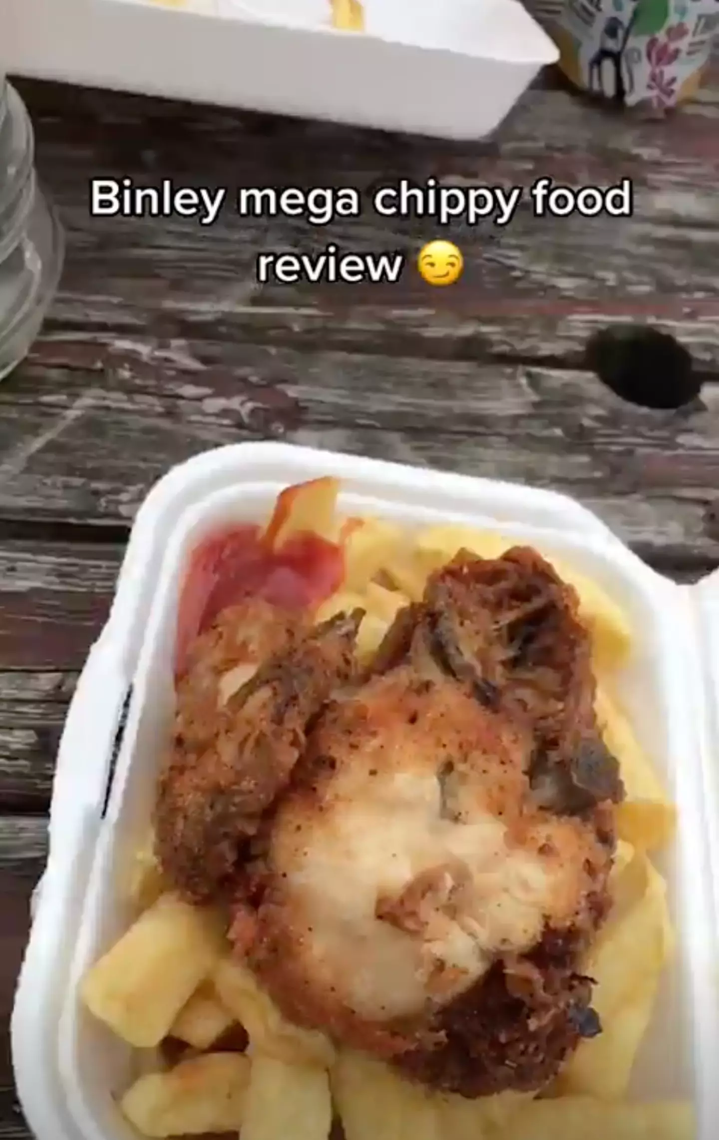 The TikToker gave the food a decent review, however.