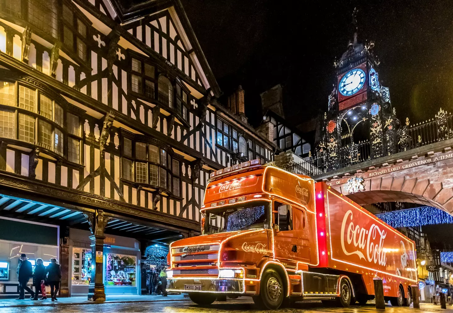 Coca-Cola has partnered with FareShare for the 2022 tour.
