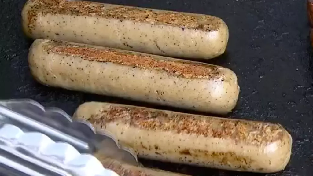People Are Fuming After A Bunnings Store Announced It Would Host A Vegan Sausage Sizzle