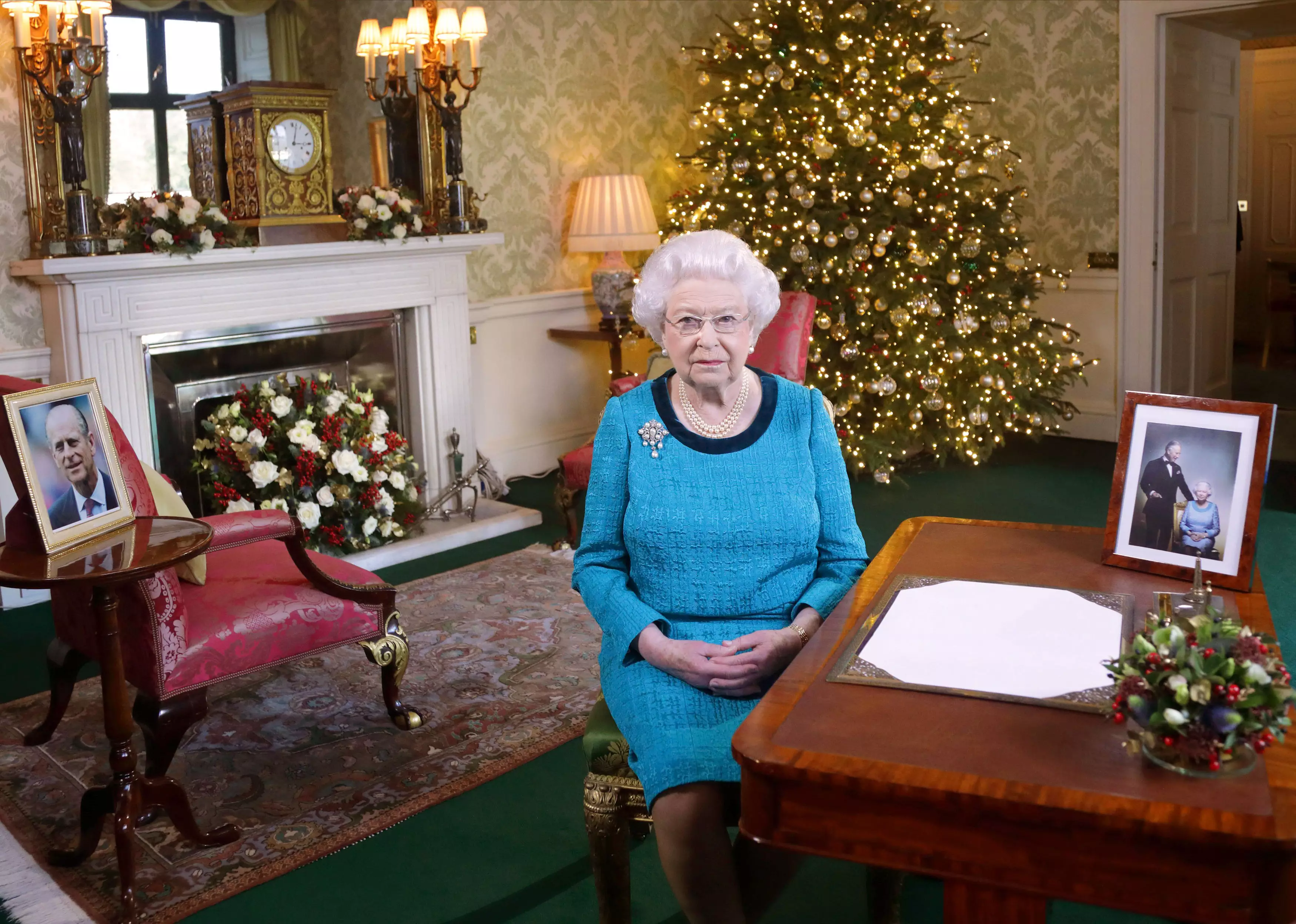 Buckingham Palace Has Responded To Bizarre 'Queen Is Dead' Tweet