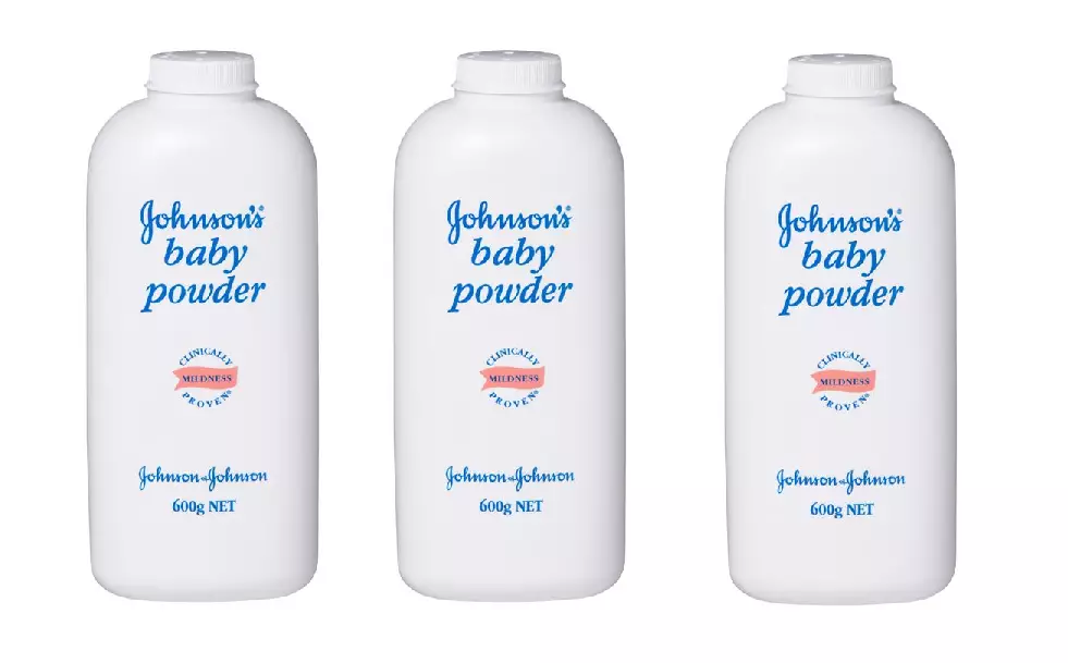 Baby powder could be the secret to sand-free feet (