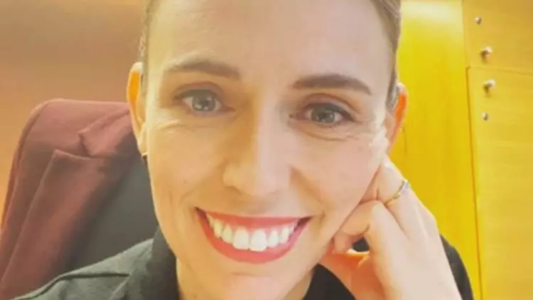 Jacinda Ardern Snaps 'Victory Selfie' After Landslide Election Win