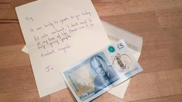 Someone Found A £5 Note Worth £50,000 And Donated It To Charity 