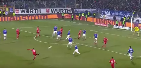 WATCH: Bayern Munich's Douglas Costa Unleash A 30-Yard Screamer 