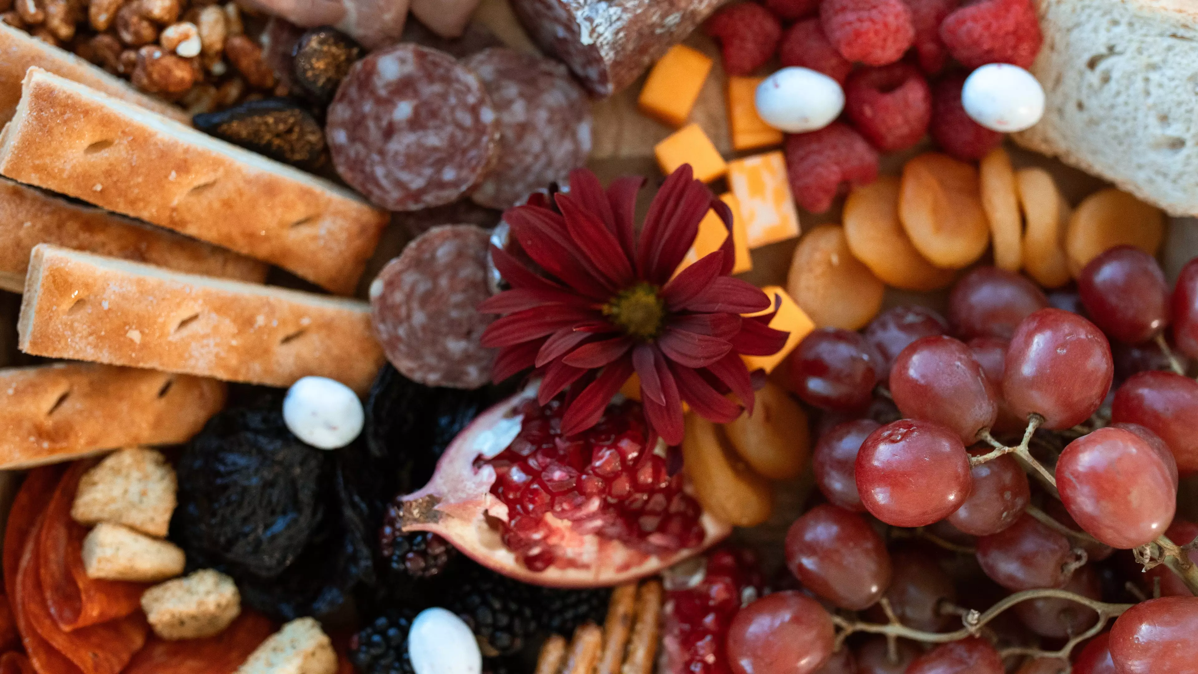 People Are Creating Amazing Charcuterie Wreaths - And They Look Delicious