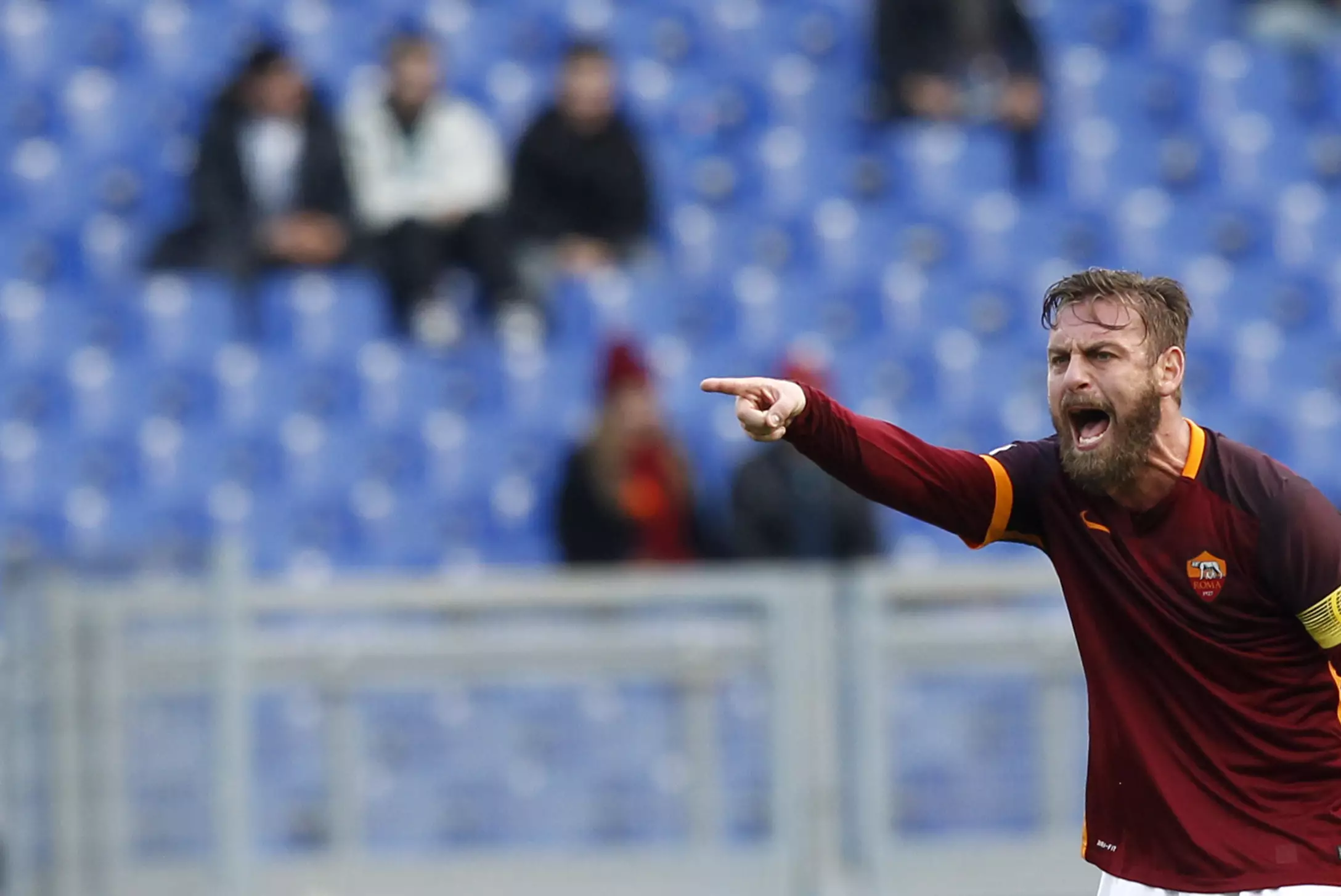 Daniele De Rossi Justifies Decision To Stay At Roma For Life