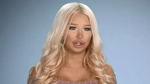 Self-Proclaimed Plastic Surgery Addict Dreams Of Being 'Real-Life Sex Doll'
