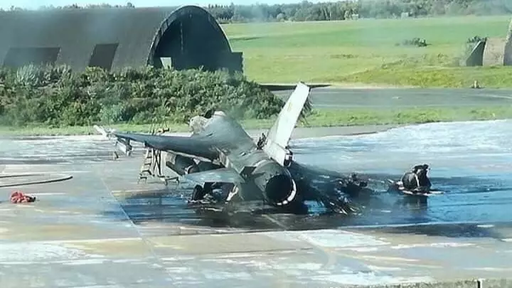 ​Mechanic Destroys F-16 Fighter Jet After Accidentally Opening Fire