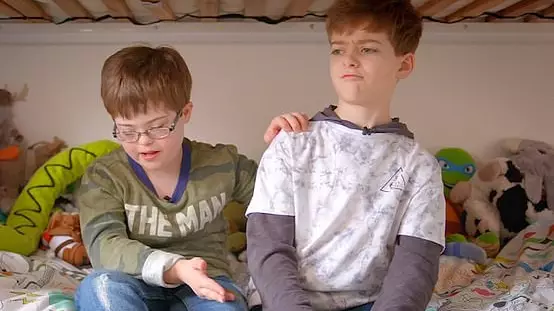 'How The Other Kids Live' Viewers Moved To Tears By Two Brothers