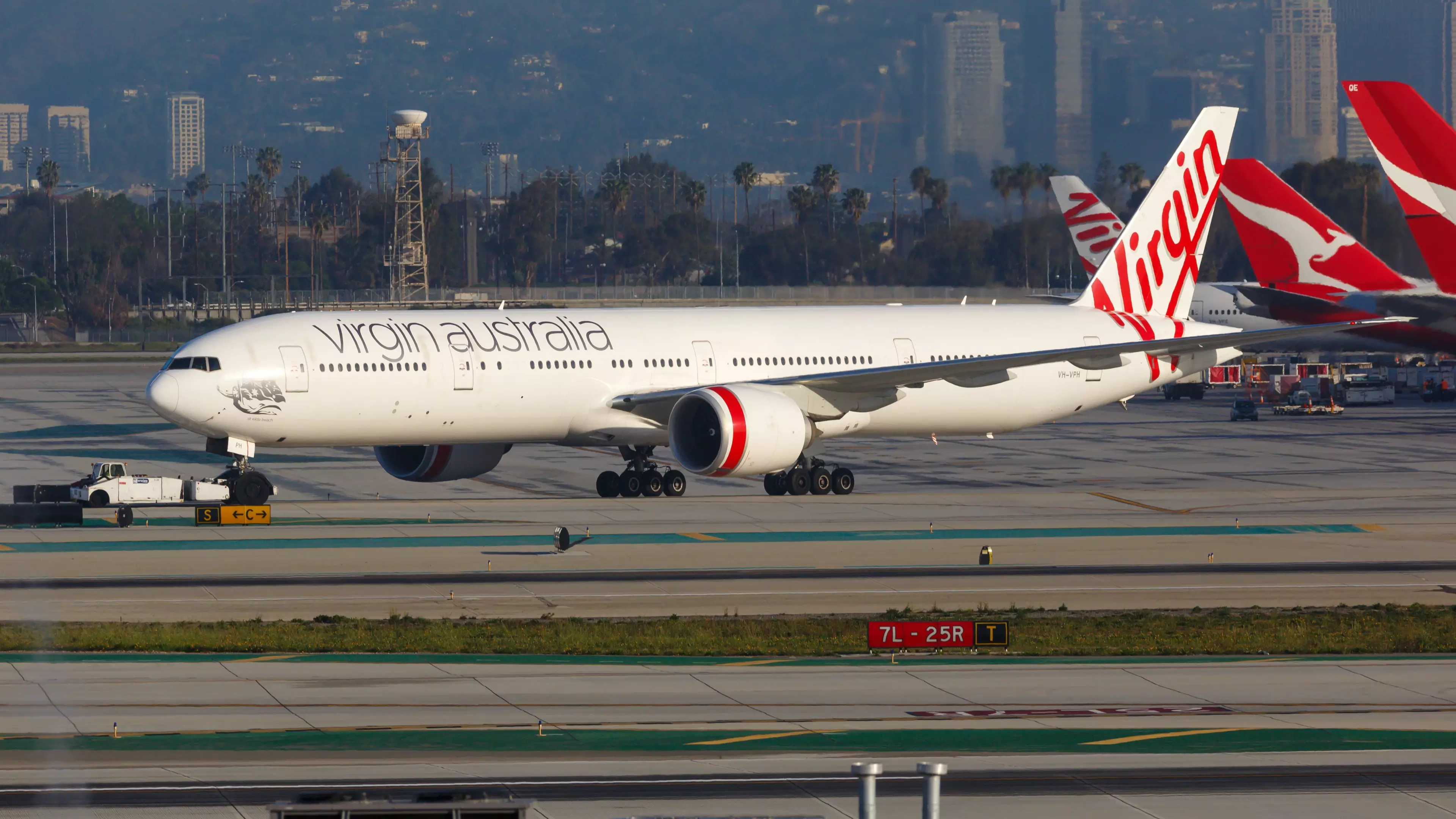 Virgin Australia Business Class Passenger Complains After Being Served 2-Minute Noodles