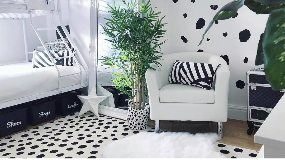 Everyone's Giving Their Homes DIY Dalmatian Transformations