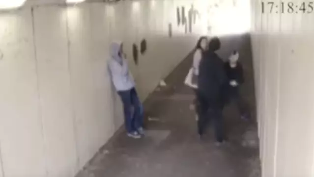 Unassuming Street Fighting Lad Goes Beast-Mode On Two Guys Harassing His Girlfriend