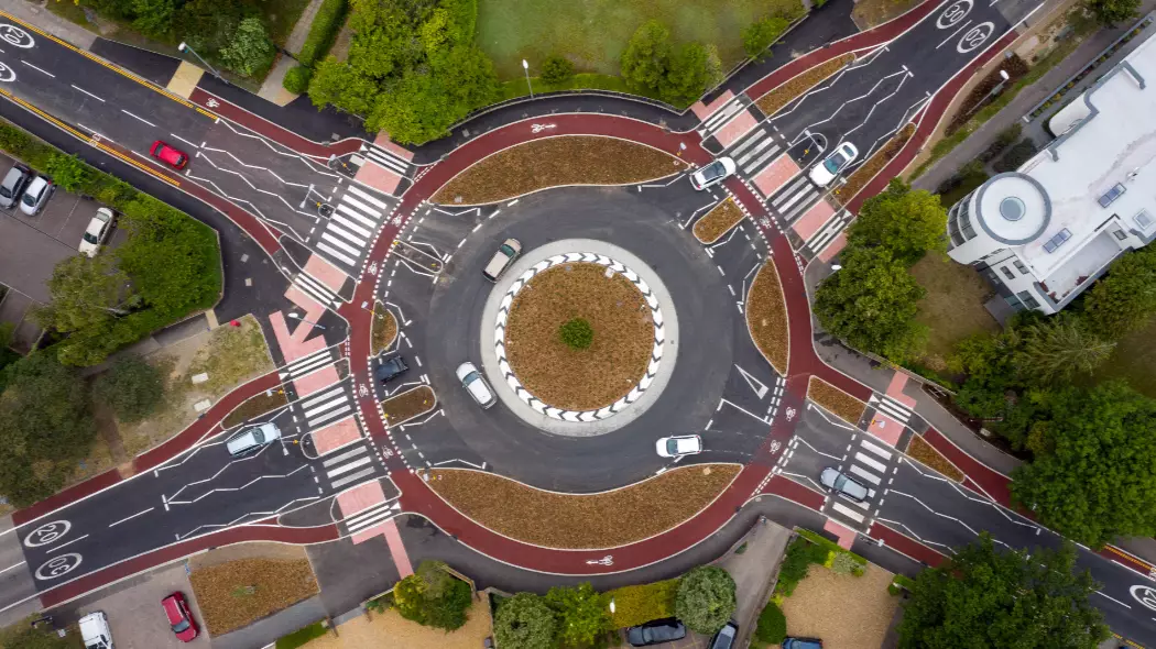 UK's First Dutch-Style Roundabout That Prioritises Cyclists Opens To Public
