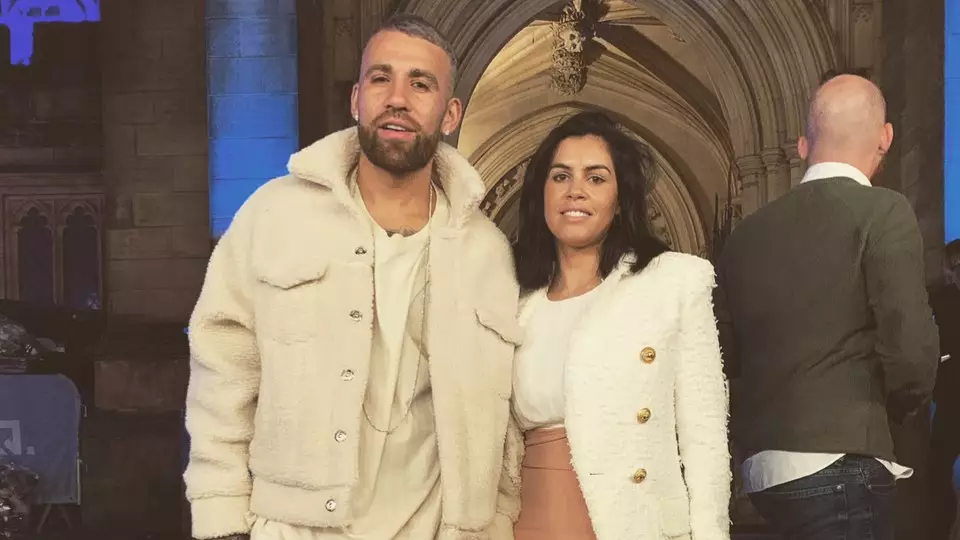 Football Fans Think Manchester City Player Nicolas Otamendi's Wife Has Six Toes
