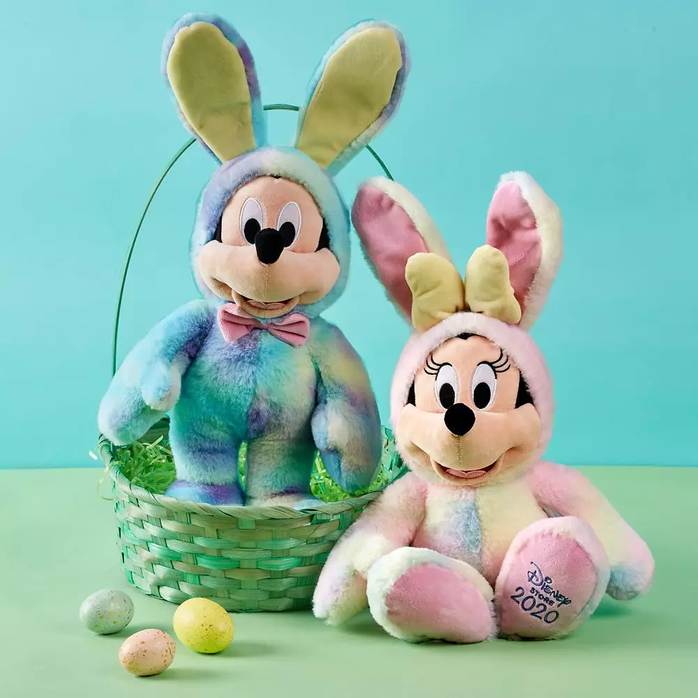 Mickey and Minnie comes in tie-dye style outfits in spring-fresh colours (