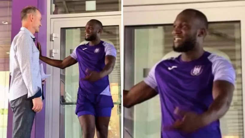 Romelu Lukaku Bizarrely Pictured Training At Anderlecht With Man Utd Future Up In The Air