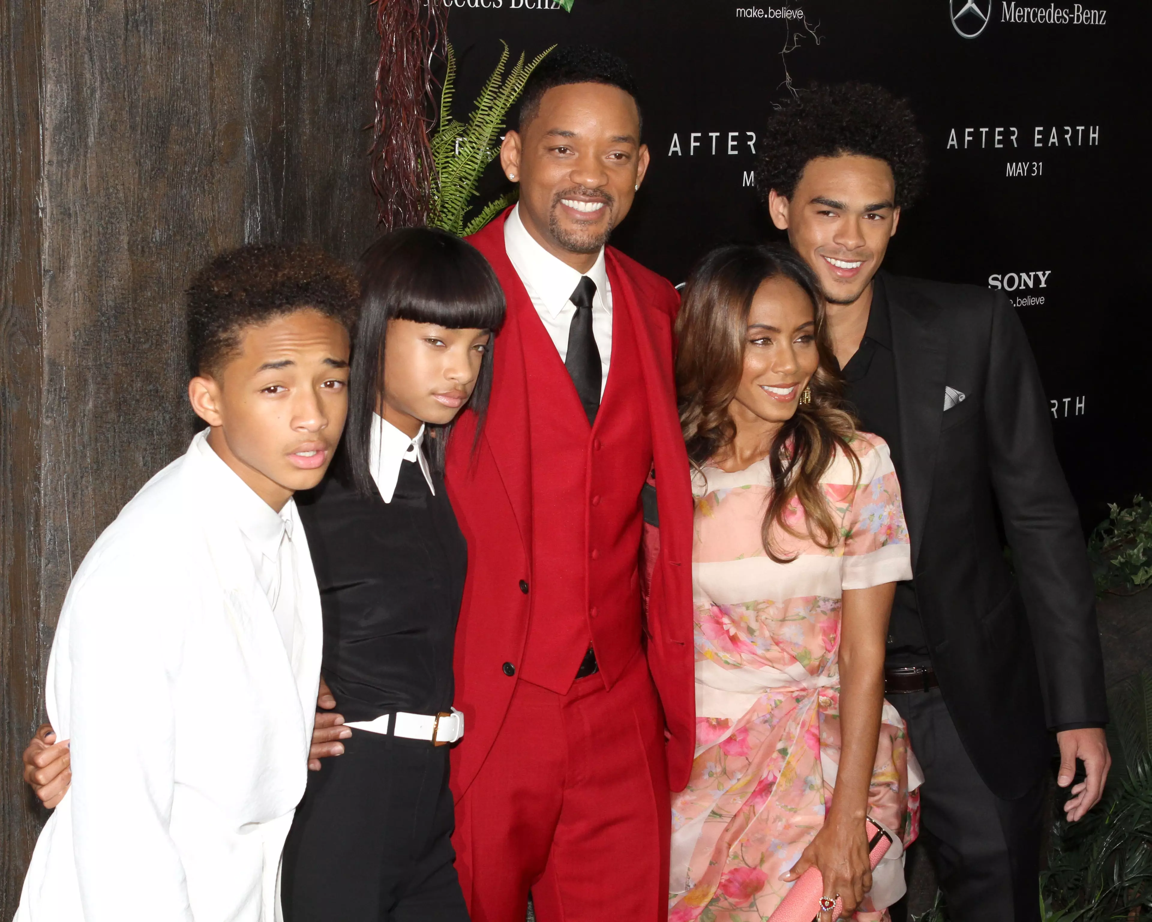 The Smith family at the After Earth premiere.