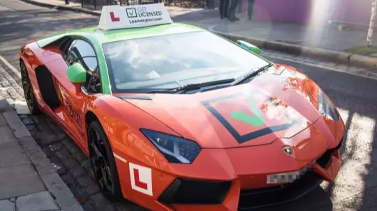 Lamborghini Learner Car Spotted In London - With Lessons Costing £20k 