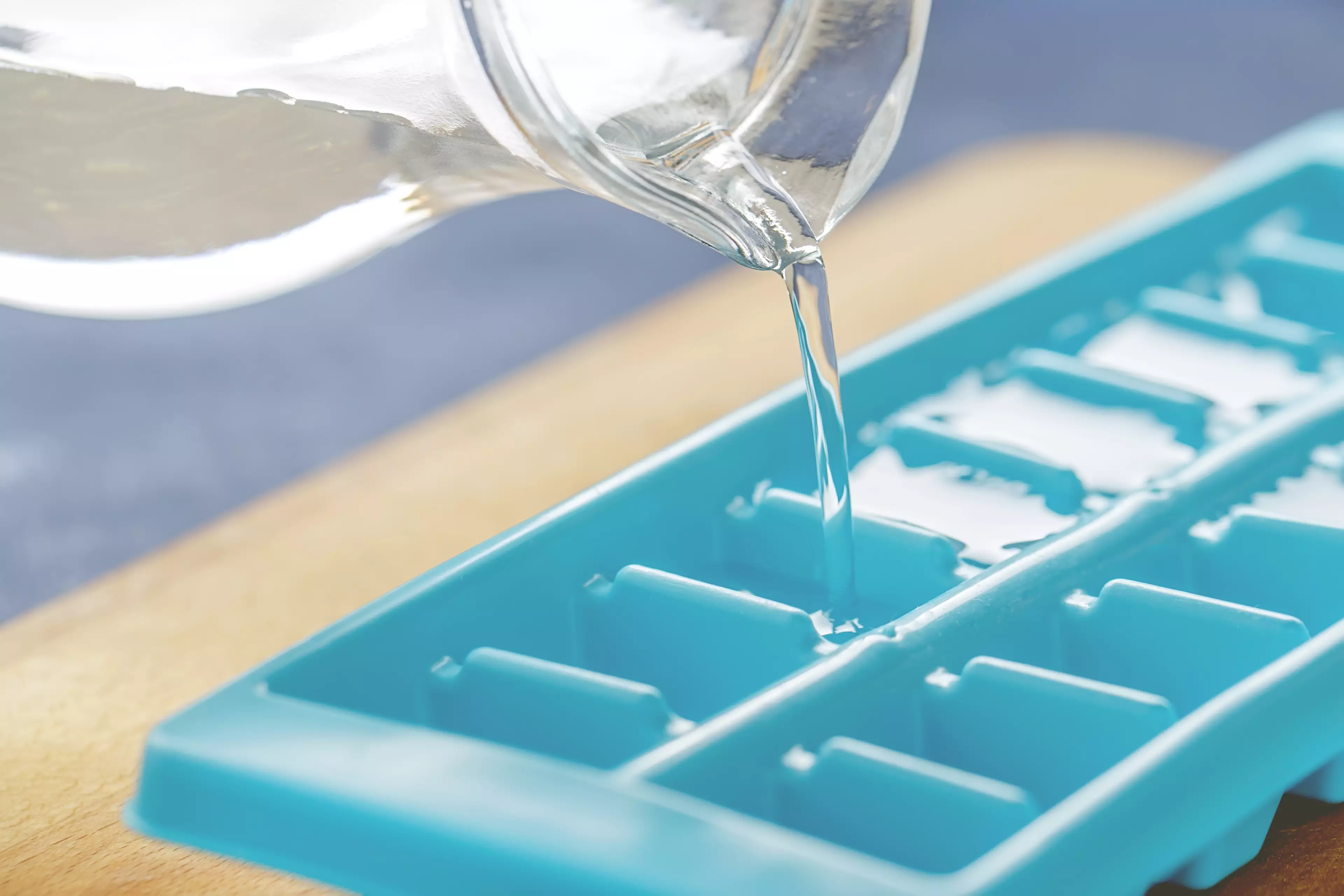 Do your ice cube trays have the flat areas? (
