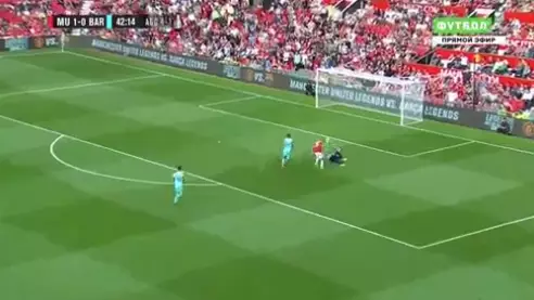 WATCH: Danny Webber Responds To Trolls With Classy Goal For Manchester United Legends