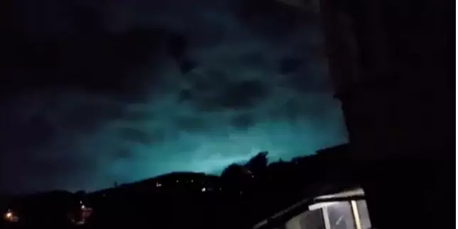 New Zealand Sky Lights Up Blue And Green During Earthquake