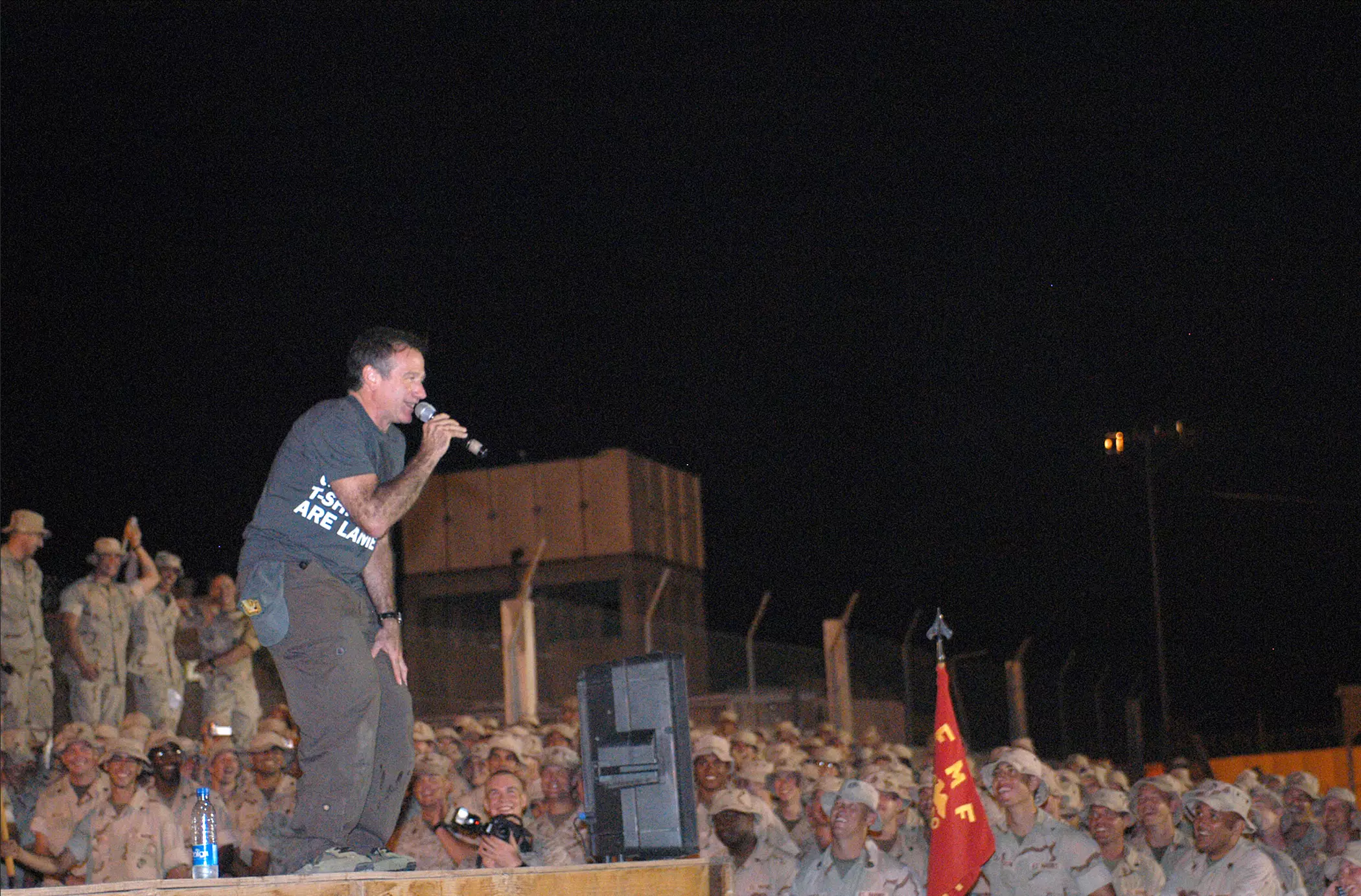Robin Williams entertaining US soldiers in a Djibouti-based camp in 2003.