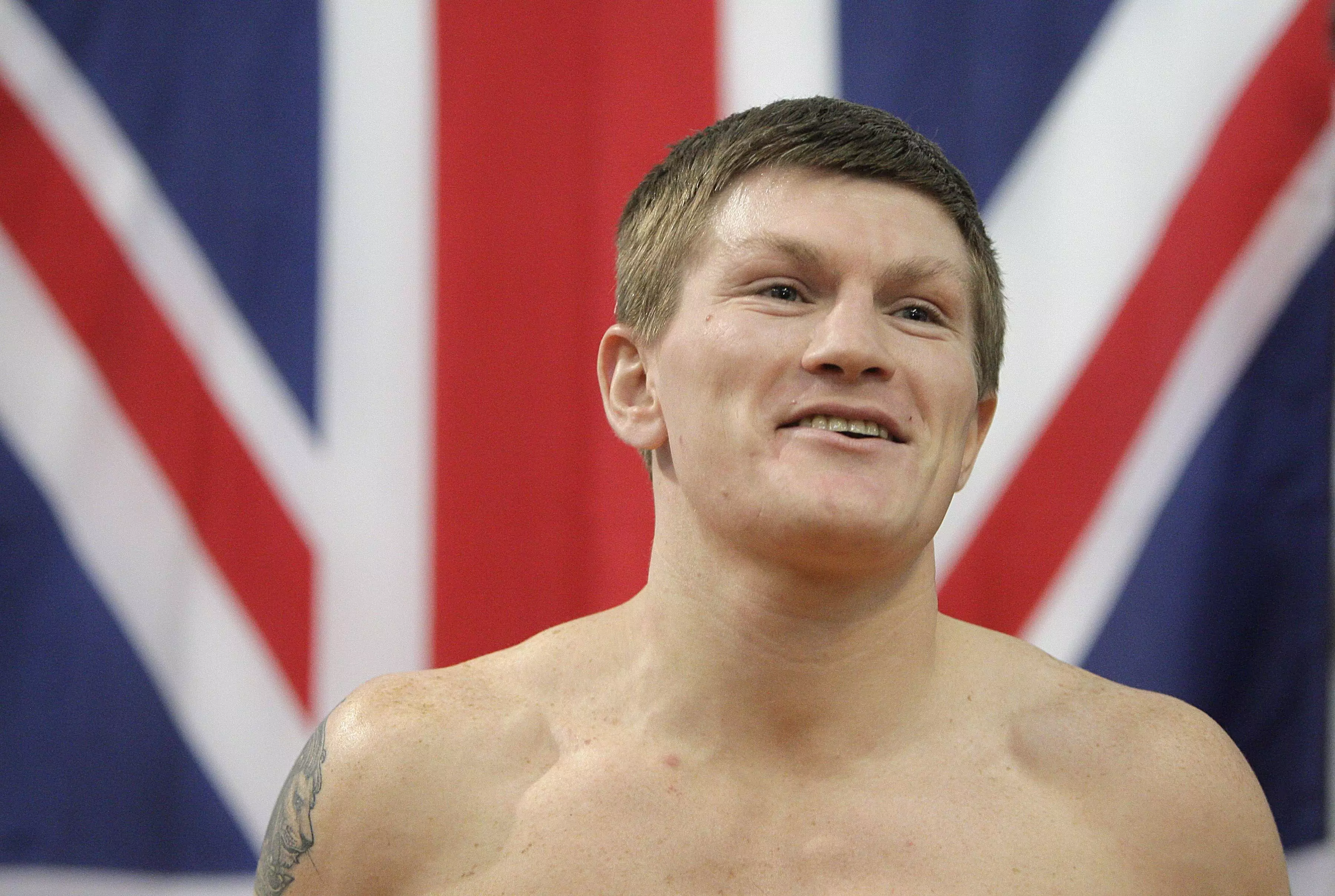 KO Of The Day: Ricky Hatton Hits Castillo With A Left To The Liver