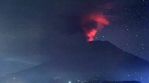 ​Indonesia's Mount Agung Erupts For Second Time In A Week Grounding Flights