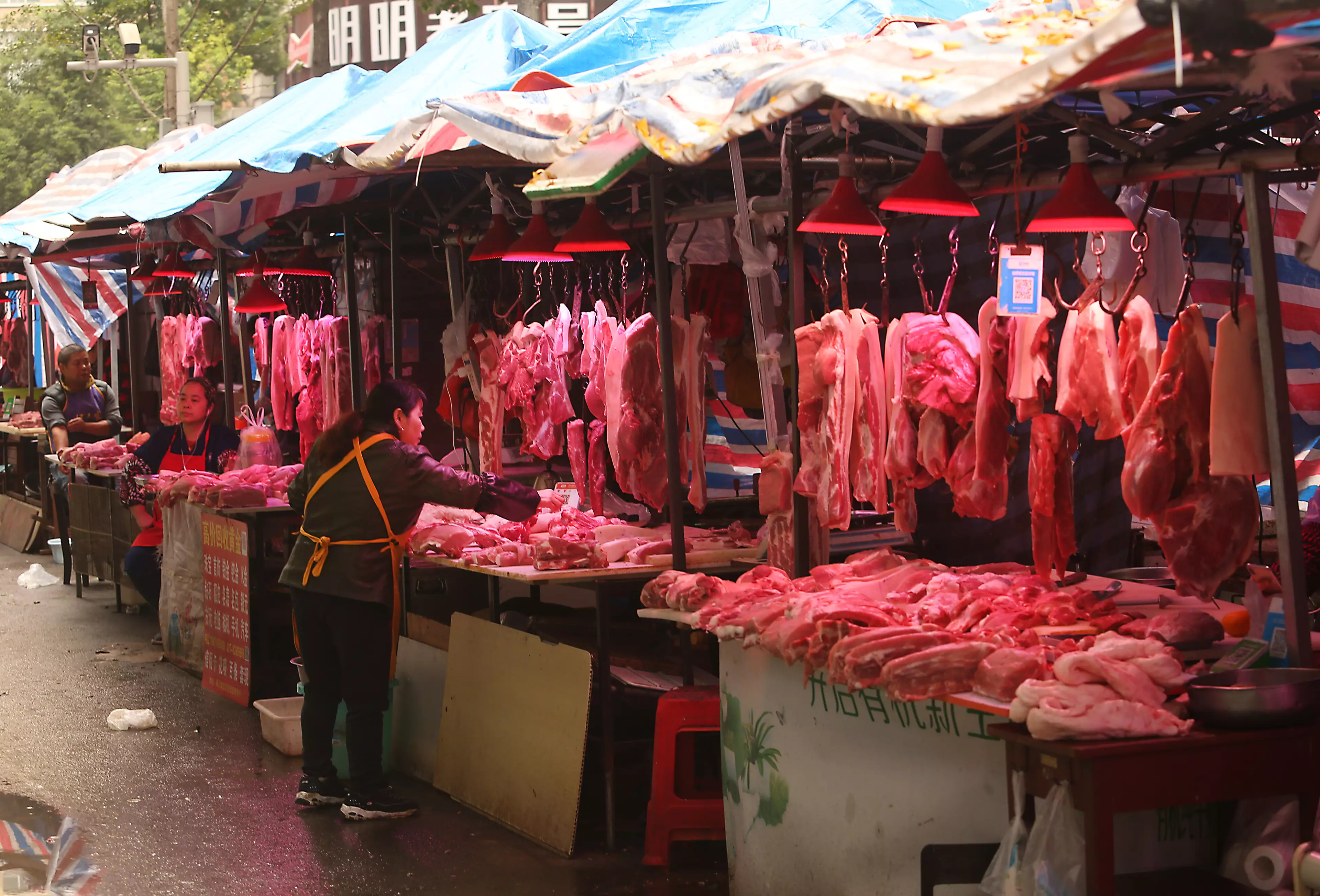 A wet market in Wuhan.