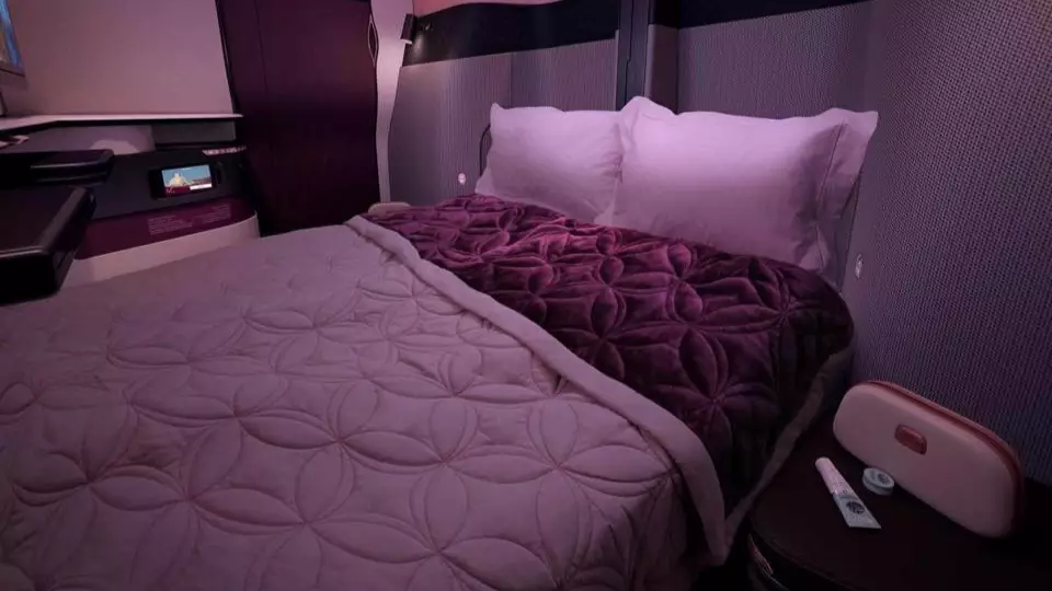 Qatar Airways Becomes First To Launch Double Beds In Business Class