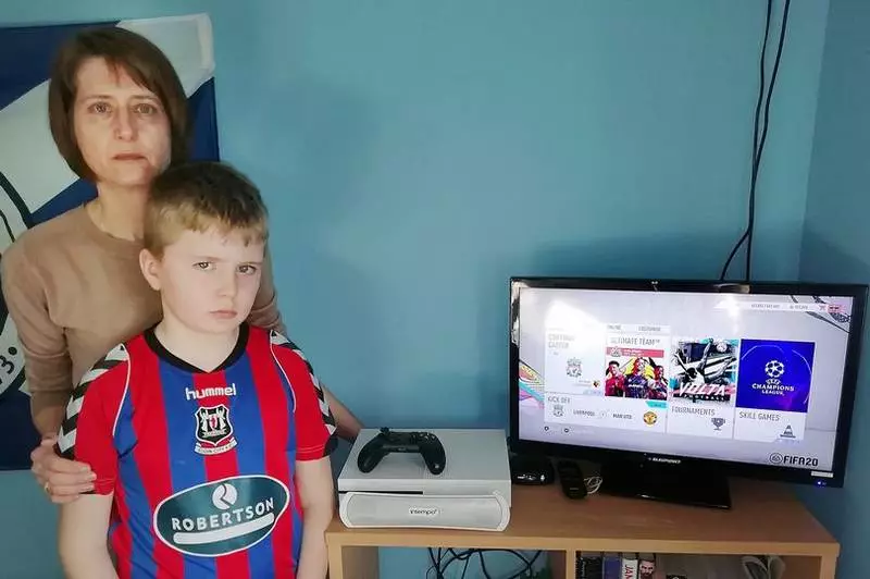 Angry Mum Rages After 'Hackers Buy 36,000 FIFA Points' With Her Credit Card
