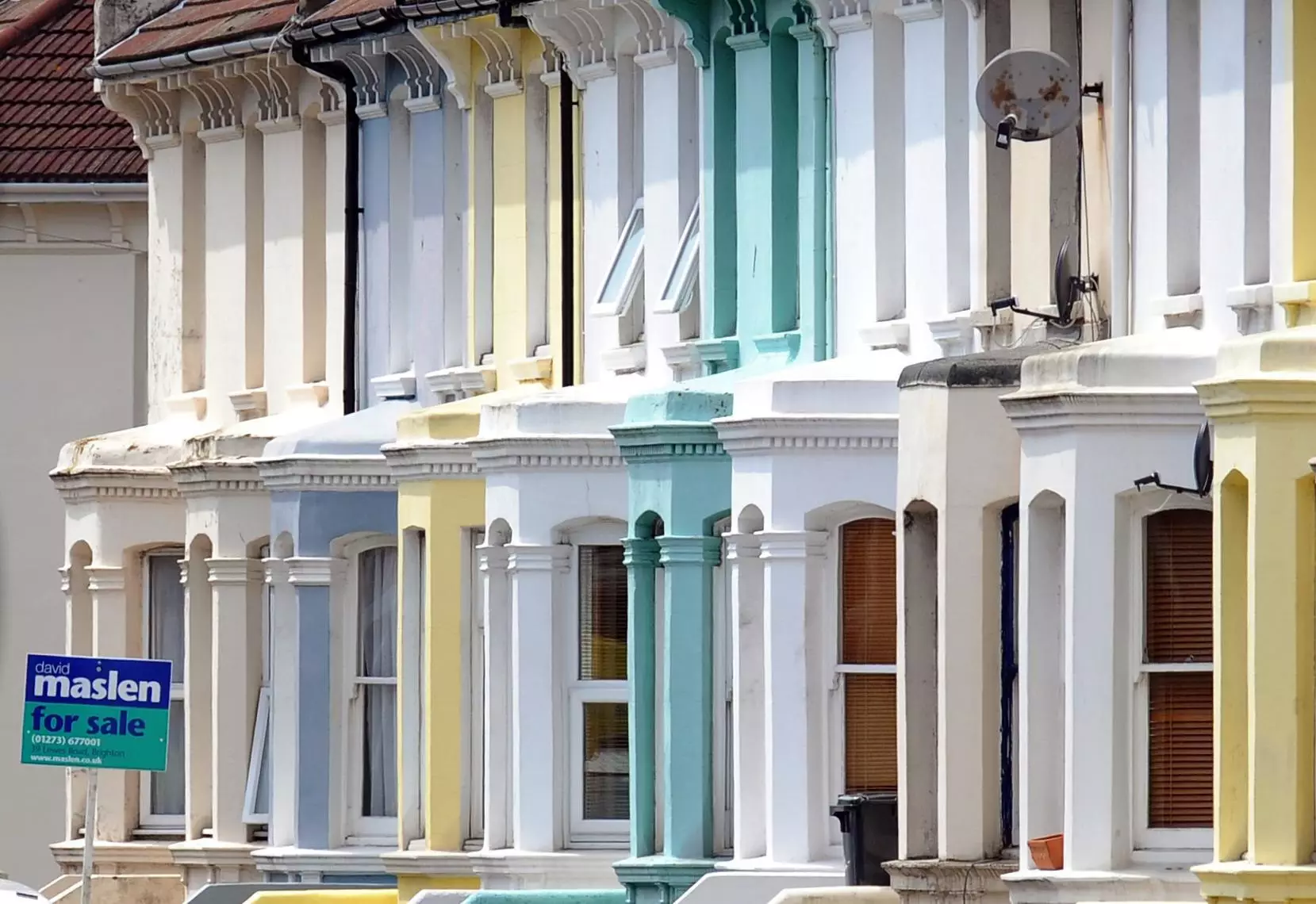 The national average price of property has also hit an all-time high of £327,797 (