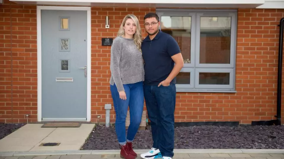 Couple In Their Early 20s Reveal How They Managed To Buy Own Home In Pricey Area