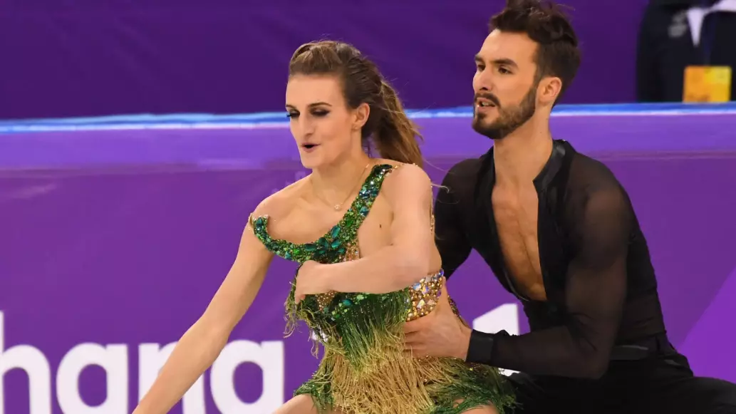 ​Winter Olympics Figure Skater Manages To Keep Her Cool Even After Nightmare Wardrobe Malfunction